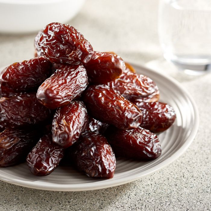 Piarom Dates